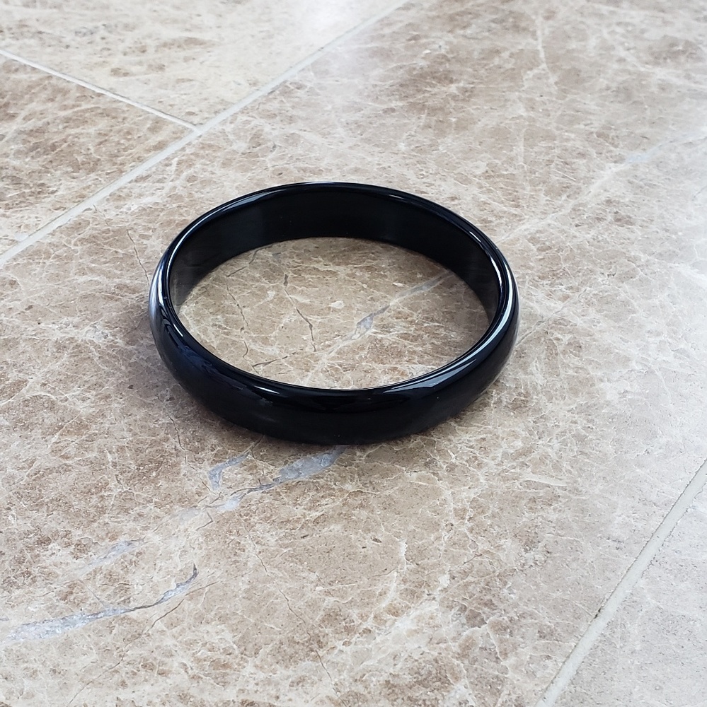 Genuine Black Agate Glass Bangle